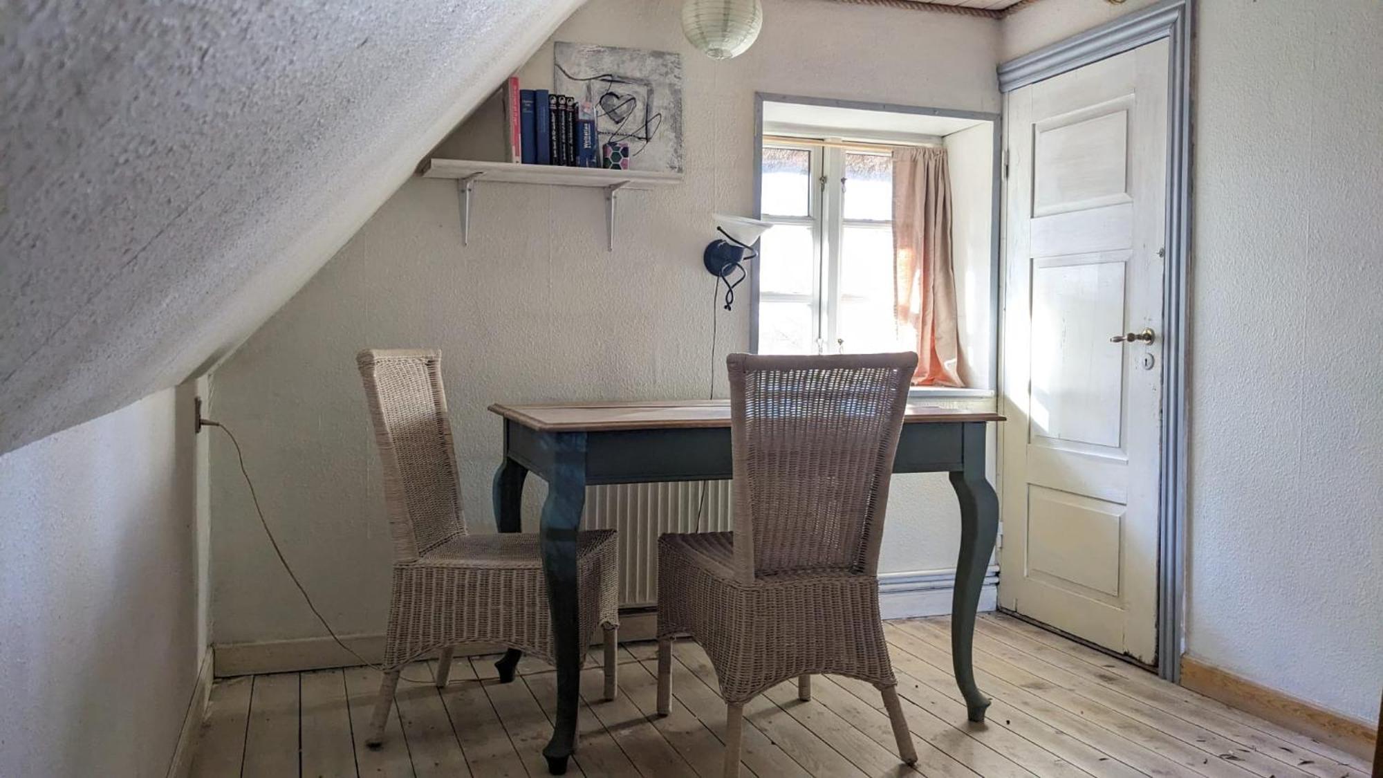 Gemuetliches Reetdachhaus Mit Kaminofen Ribe Exterior foto